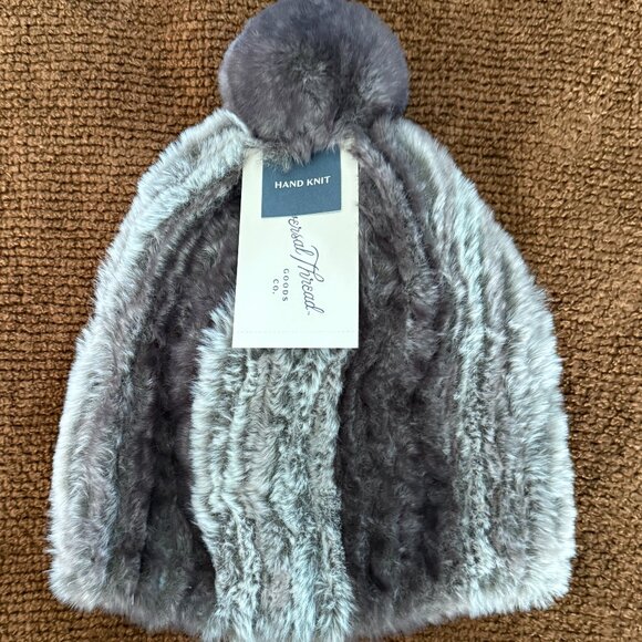 NWT Universal Thread Gray Monochrome Faux Fur Beanie Hat - Picture 1 of 6